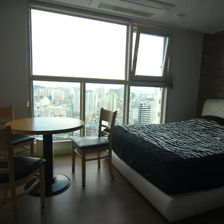 Dynamic Guesthouse